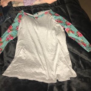 Floral top T-shirt 3/4 length sleeves
